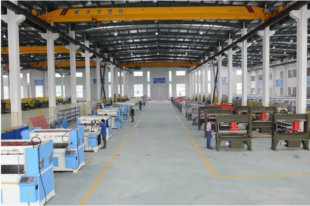 Automatic Receding Head Leather Cutting Machine